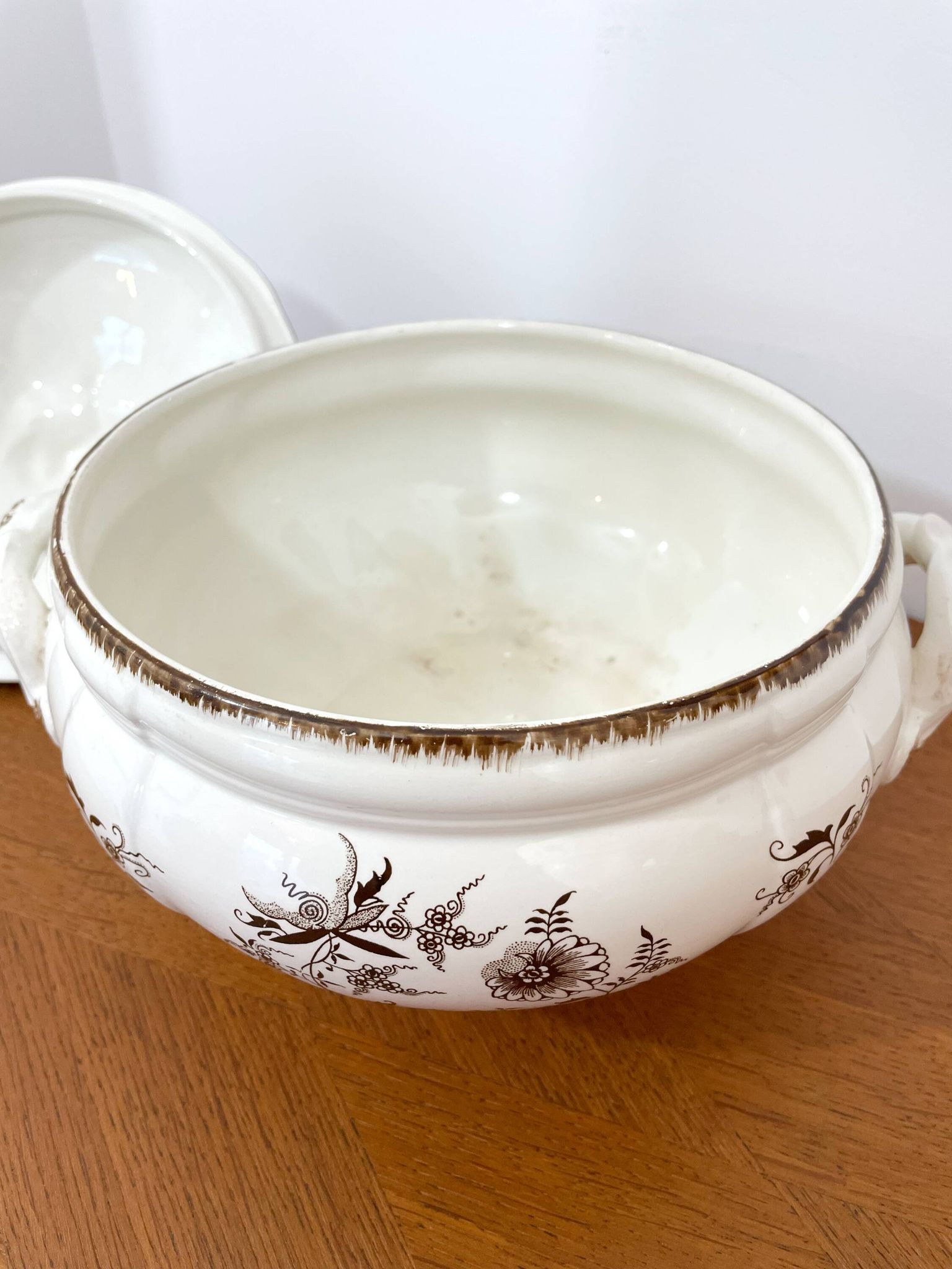 Soup tureen / Vegetable dish in earthenware - Sarreguemines - 1940s/50s