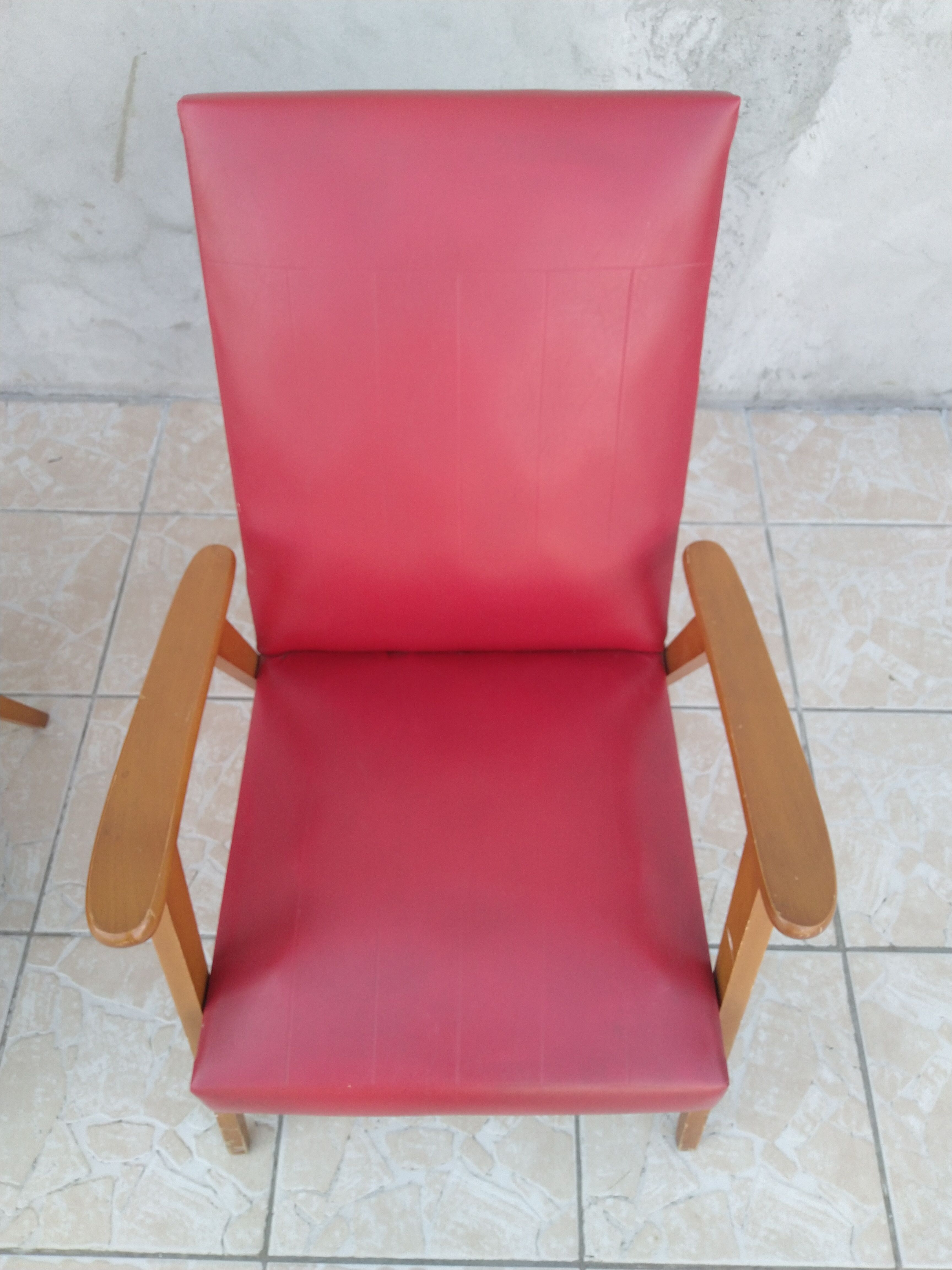 Paire de fauteuils vintage en skaï