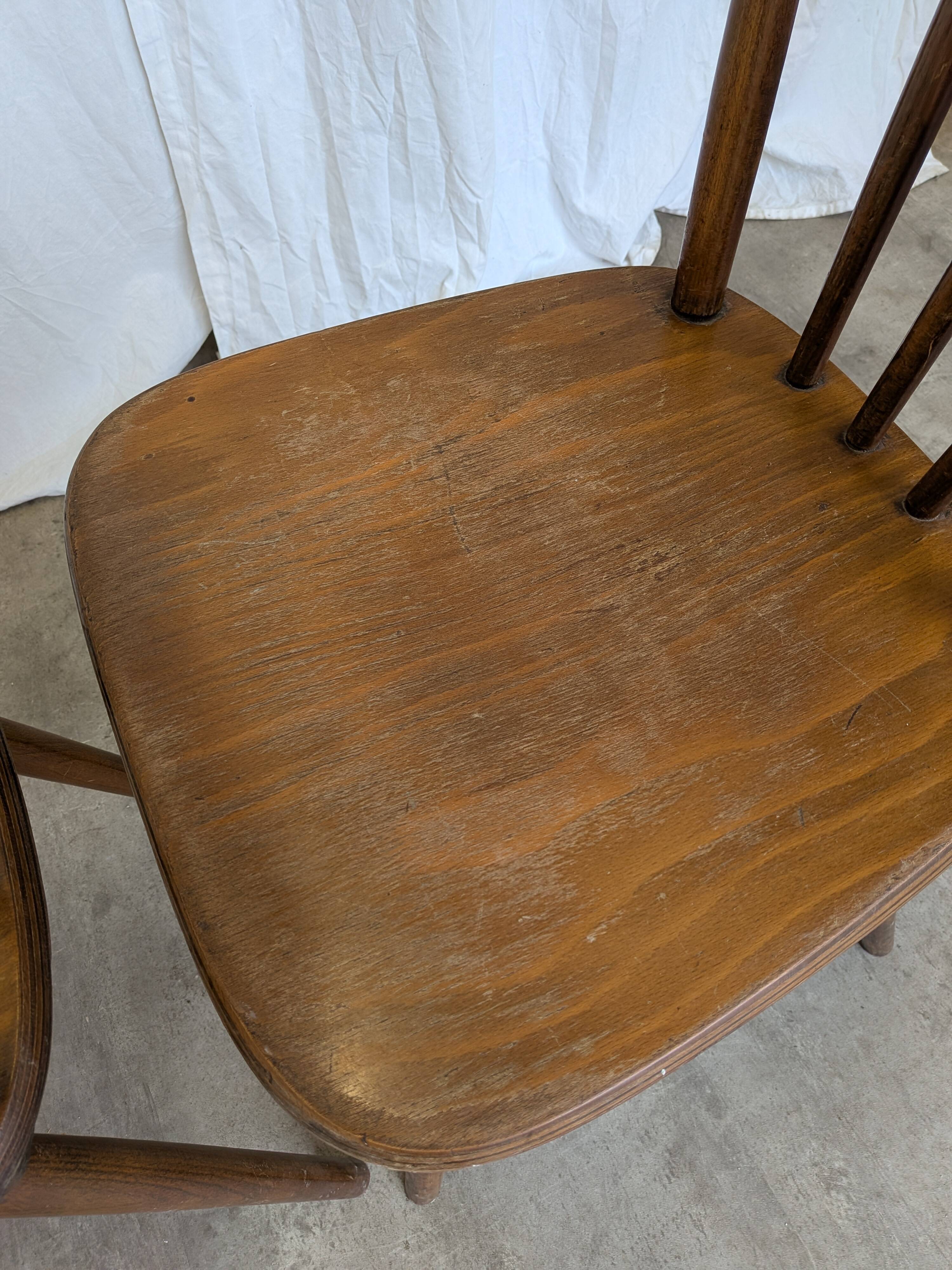 Ensemble de 4 chaises de salle à manger Windsor vintage : en bois des années 50 / STOL Kamnik