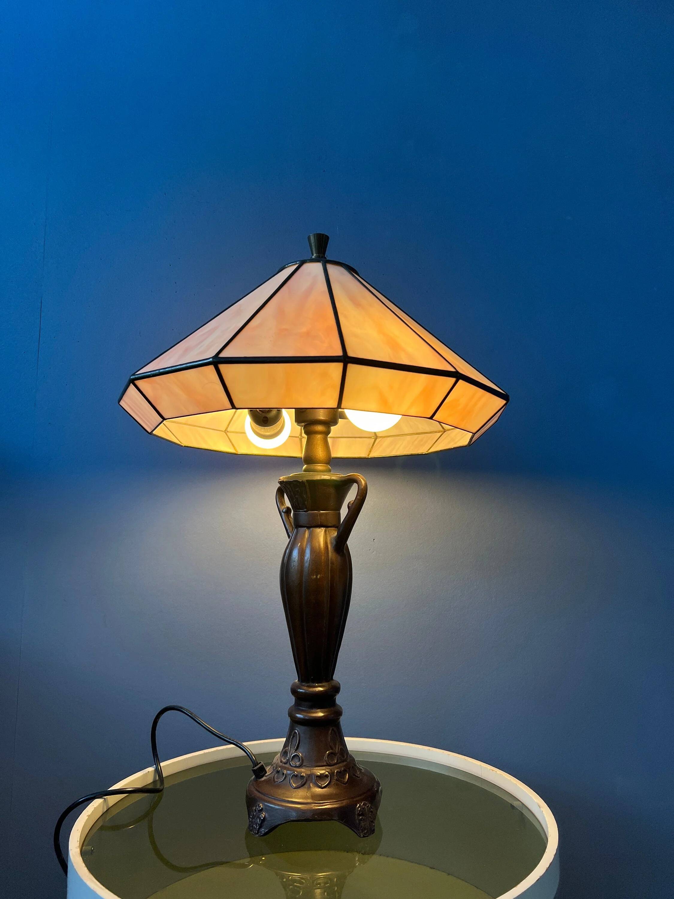 Lampe de table Tiffany Art déco en vitrail violet