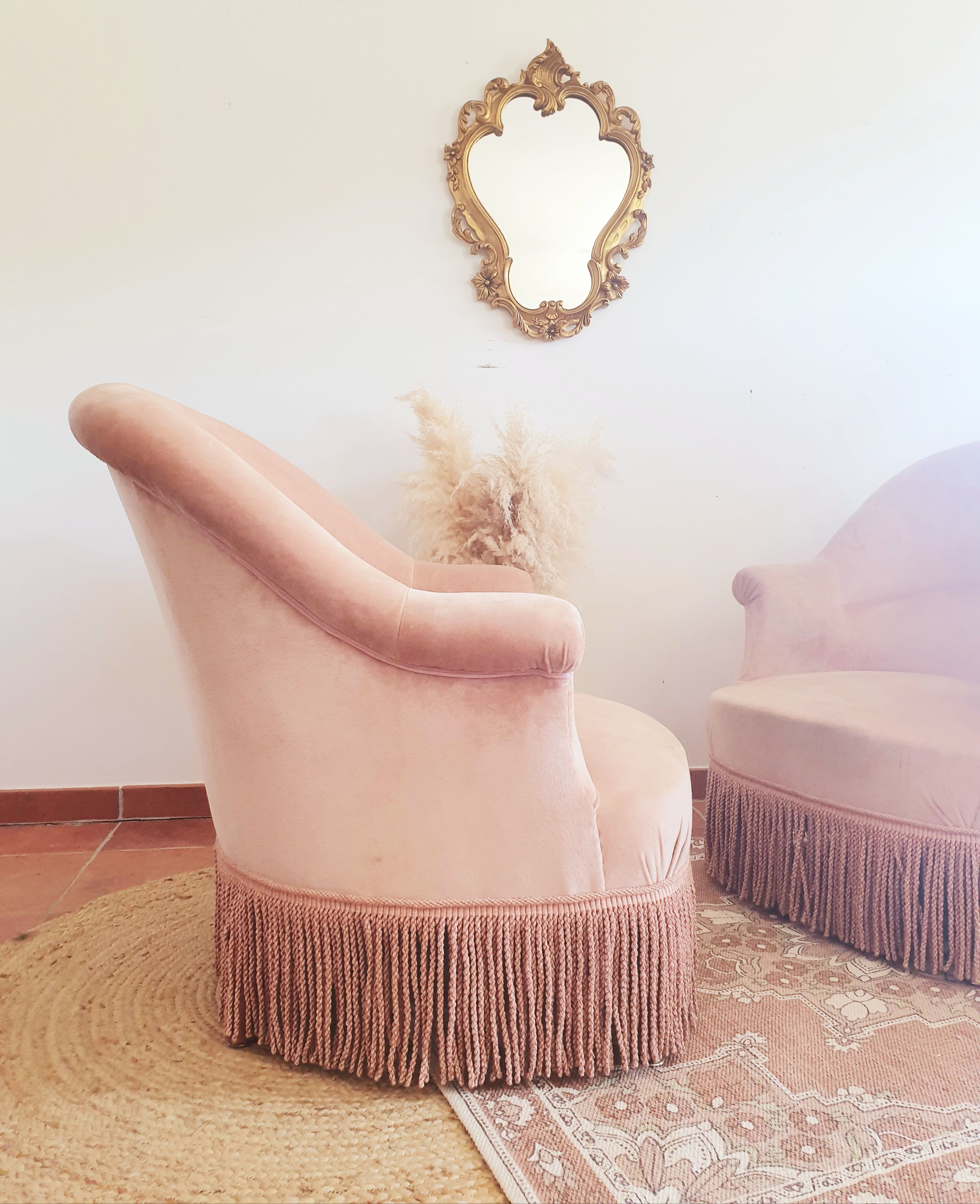 Duo de fauteuils crapauds rose poudré