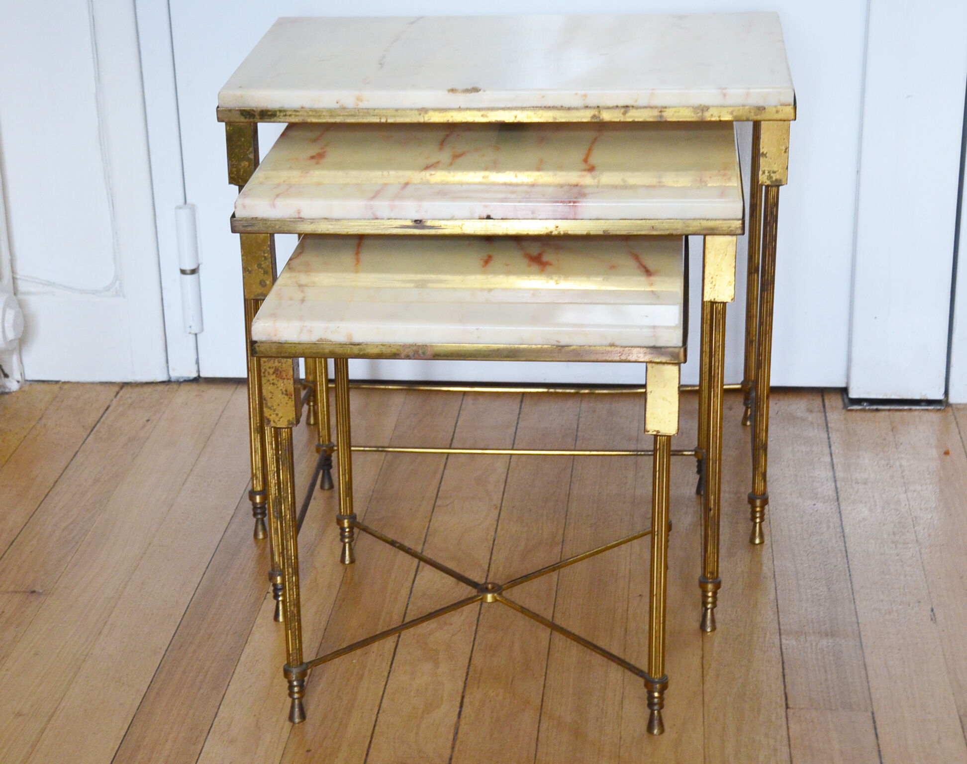 Tables gigognes en marbre vintage