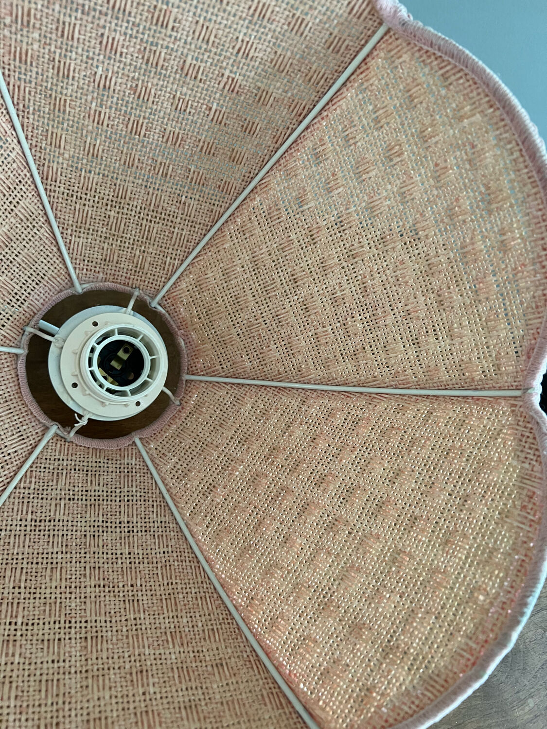 Vintage suspension in raffia and fabrics