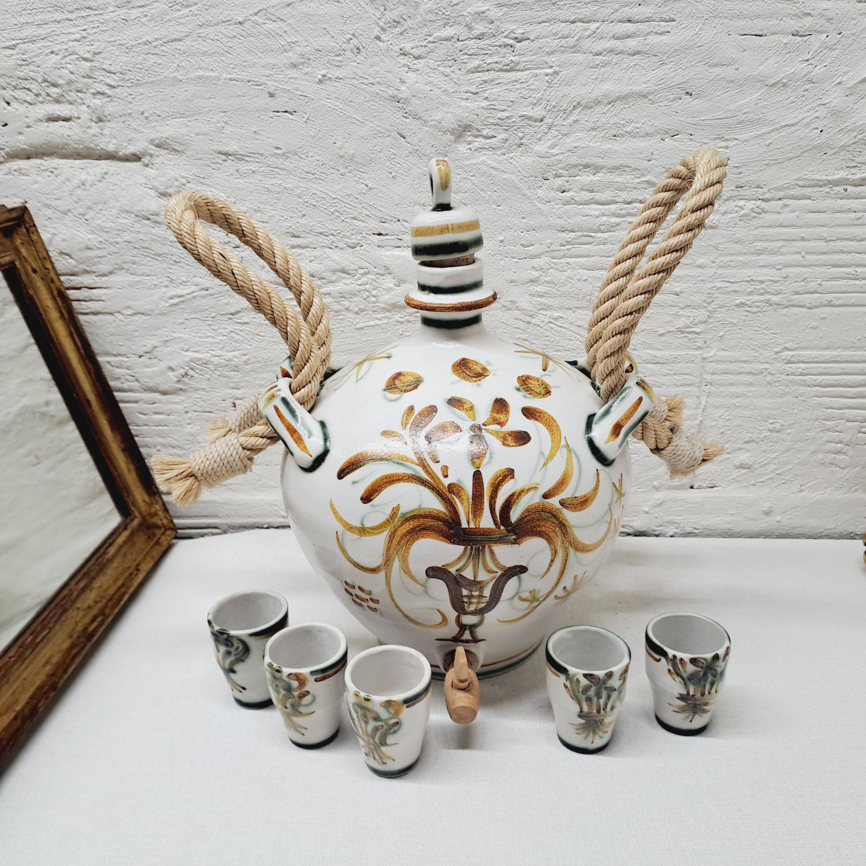 Keraluc Quimper jug