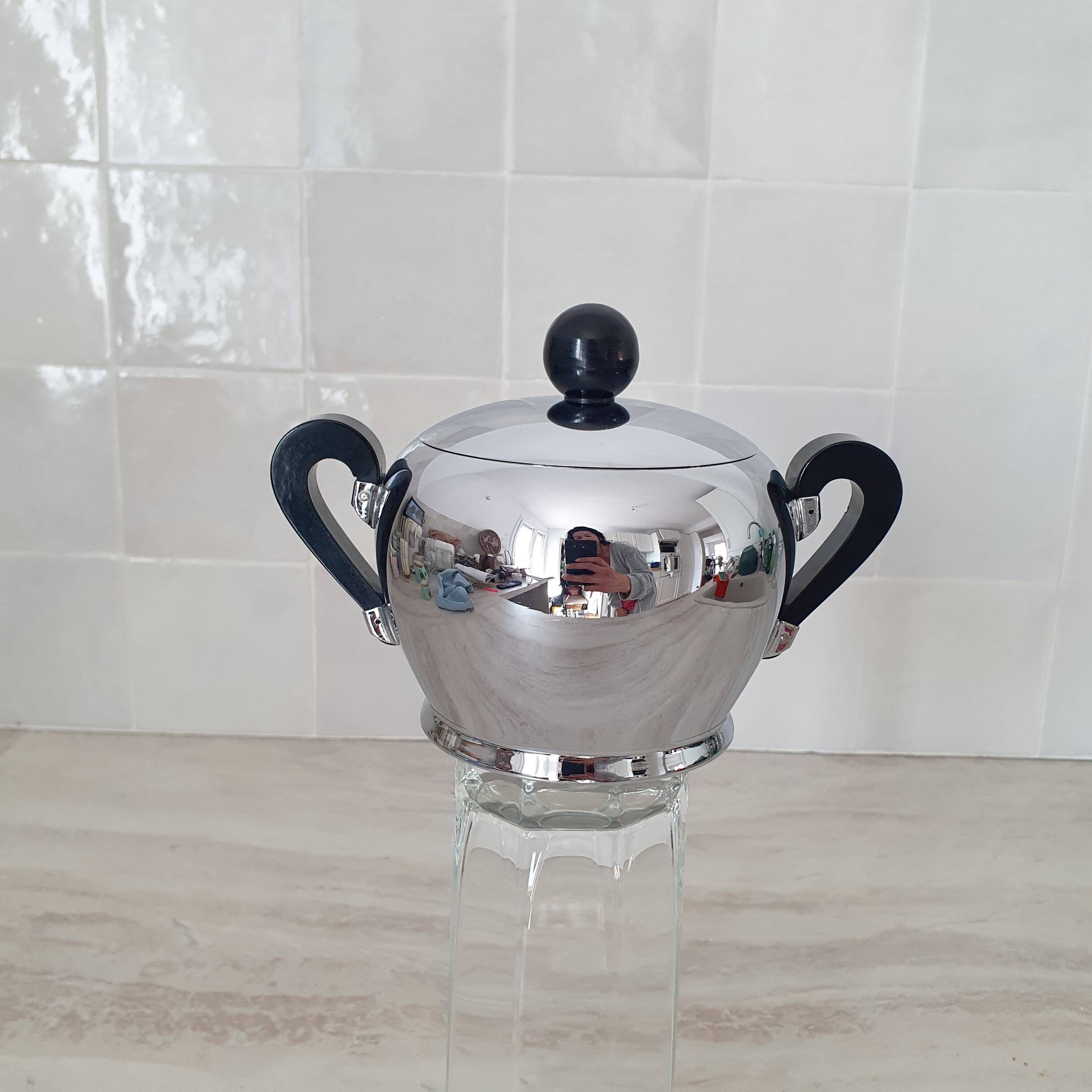 Sucrier collection "Bombé" inox 18/10 et bakélite par Alessi Alfra
