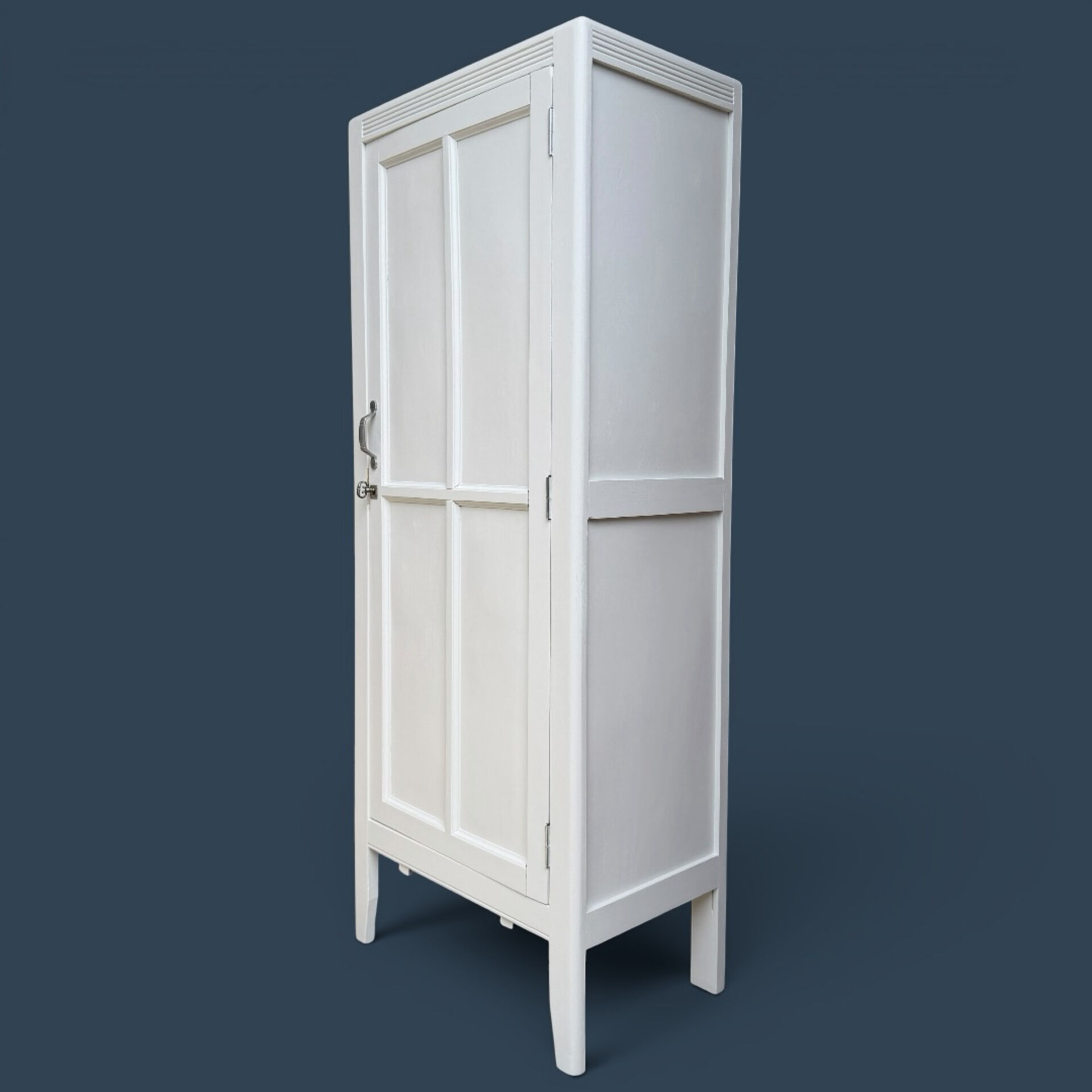 Armoire parisienne miniature ancienne