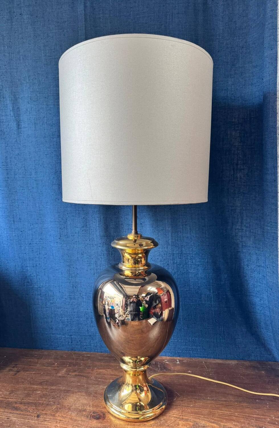 Italian design lamp in silver and gold ceramic. 1970s.