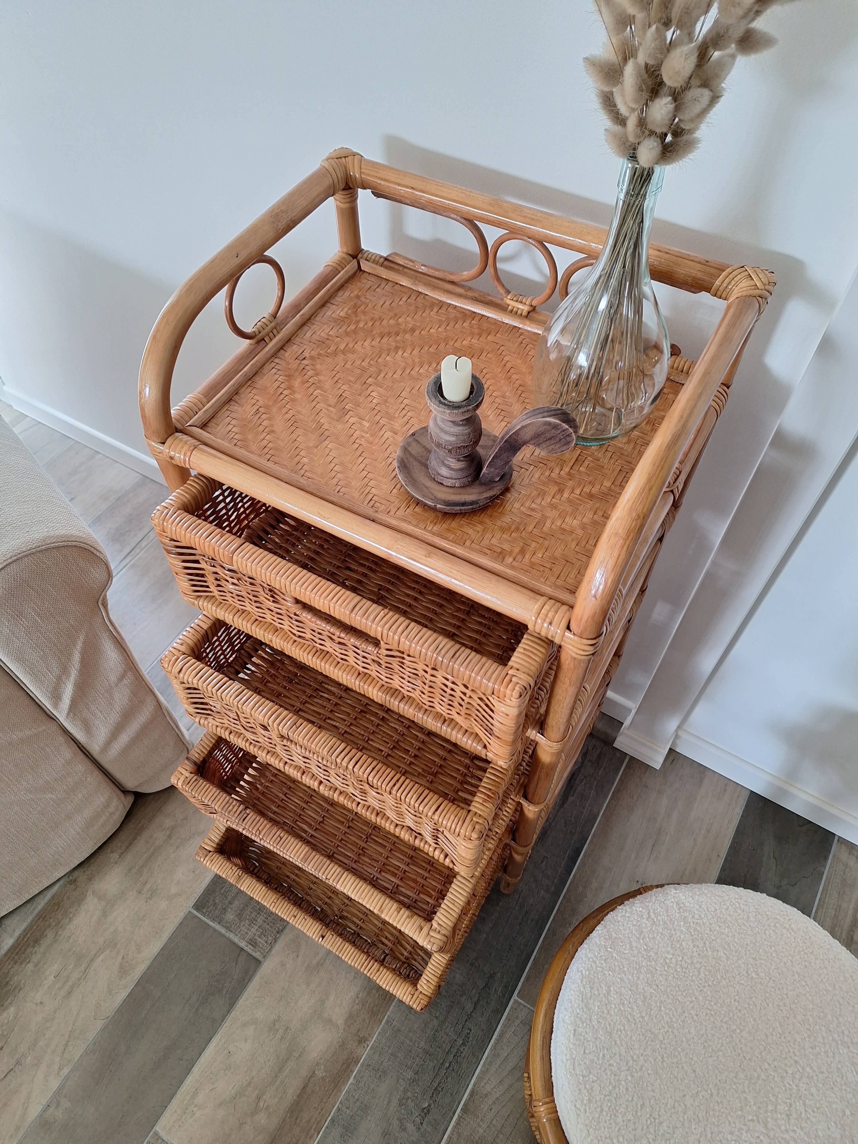 Commode en rotin
