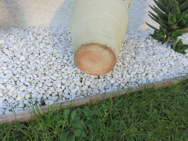 Potiche en terre cuite avec anses années 60