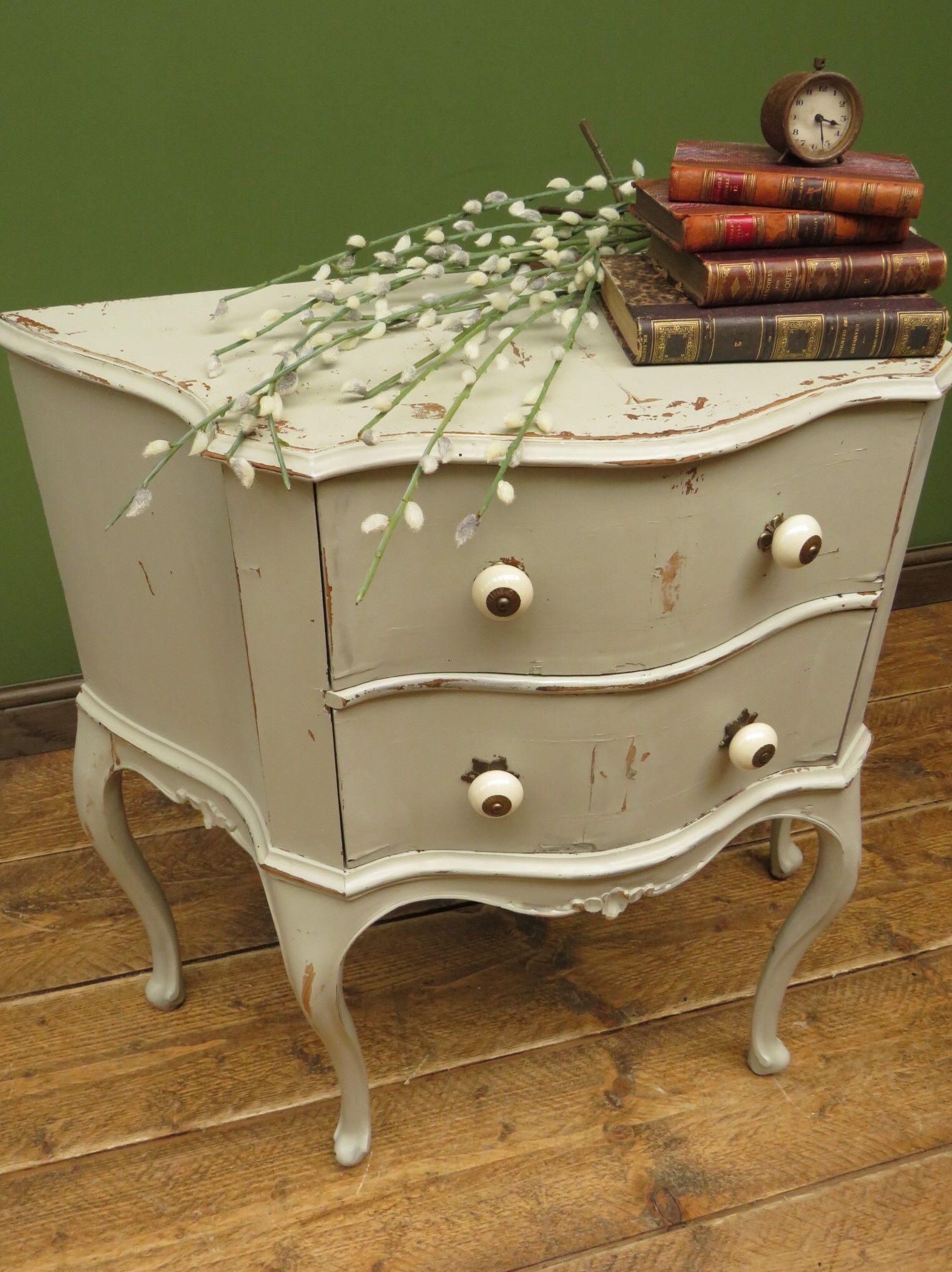 French serpentine chest of drawers