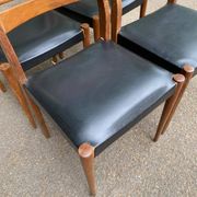 4 dining chairs in Vintage Mid-Century Scandinavian style from the 60s.