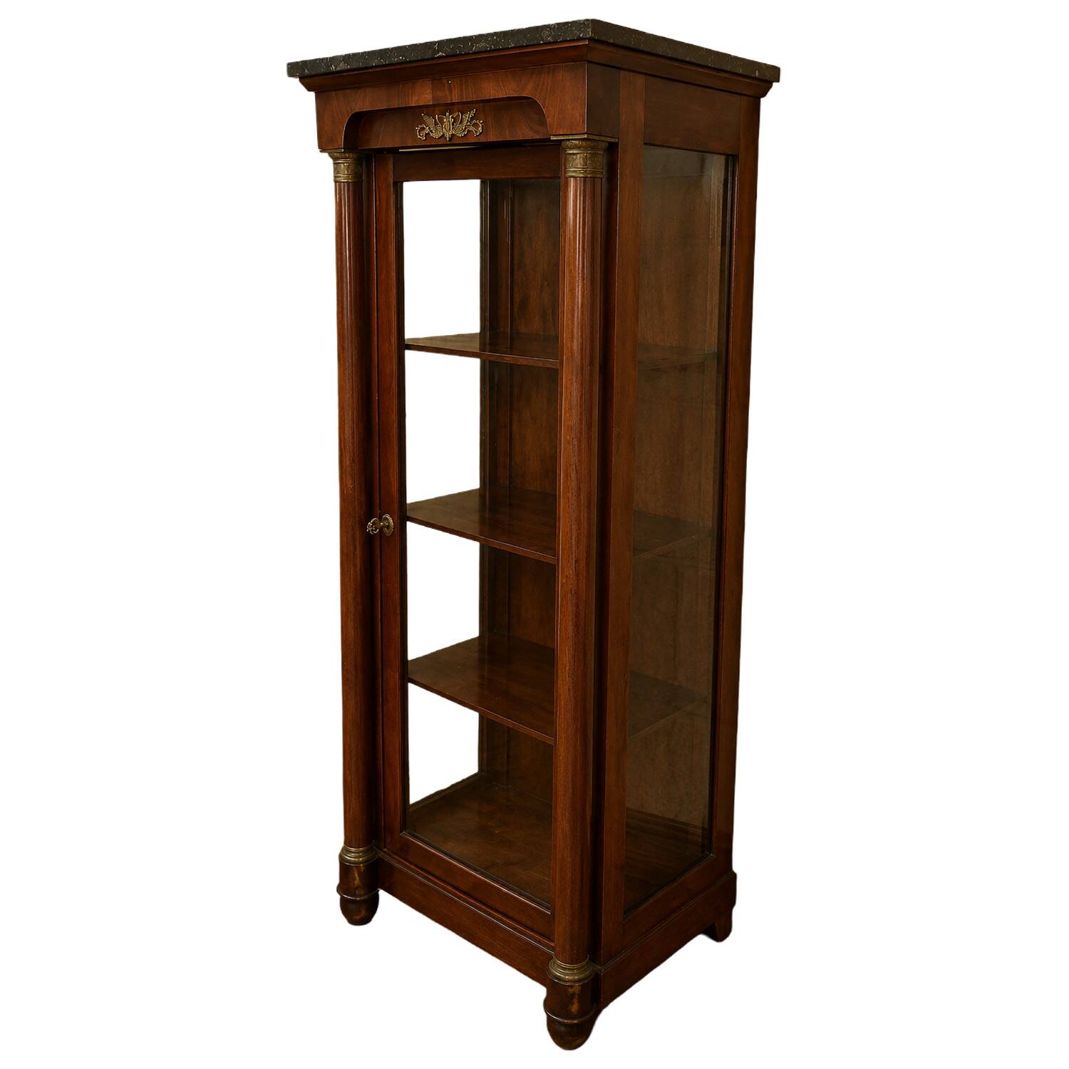Vitrine style Empire en acajou et bronze doré, dessus marbre noir – XIXe