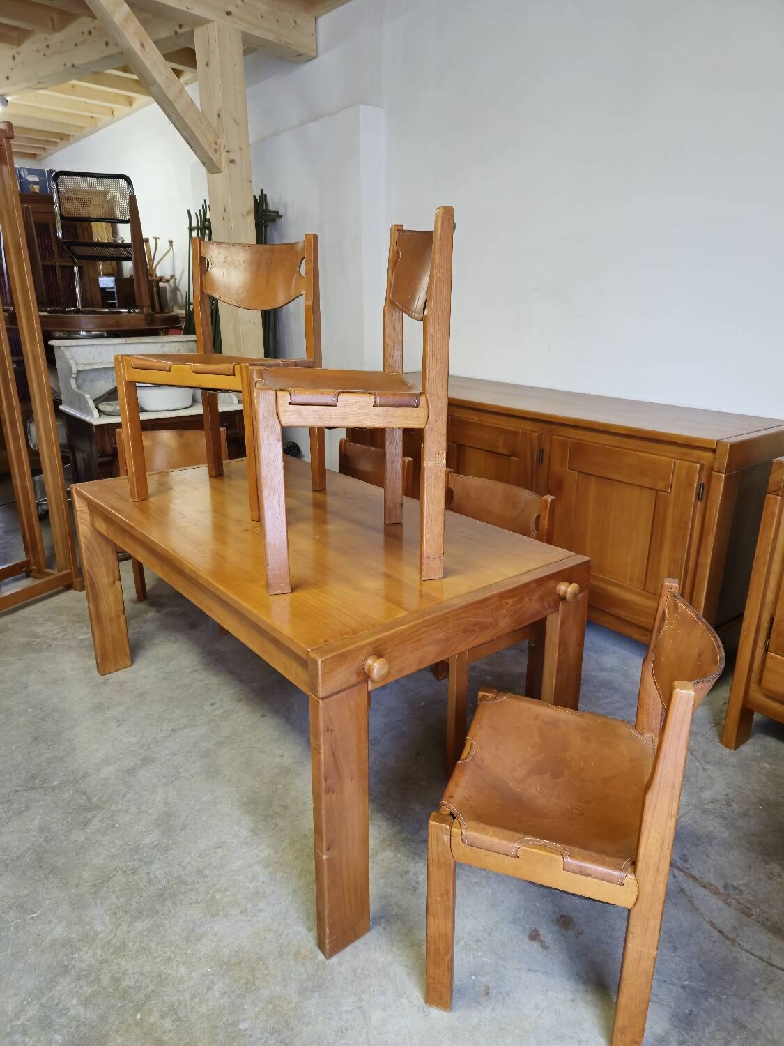 Dining room set table and 6 chairs Maison Regain in Elm