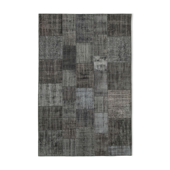 Handwoven oriental overdyed 197 cm x 298 cm black patchwork carpet