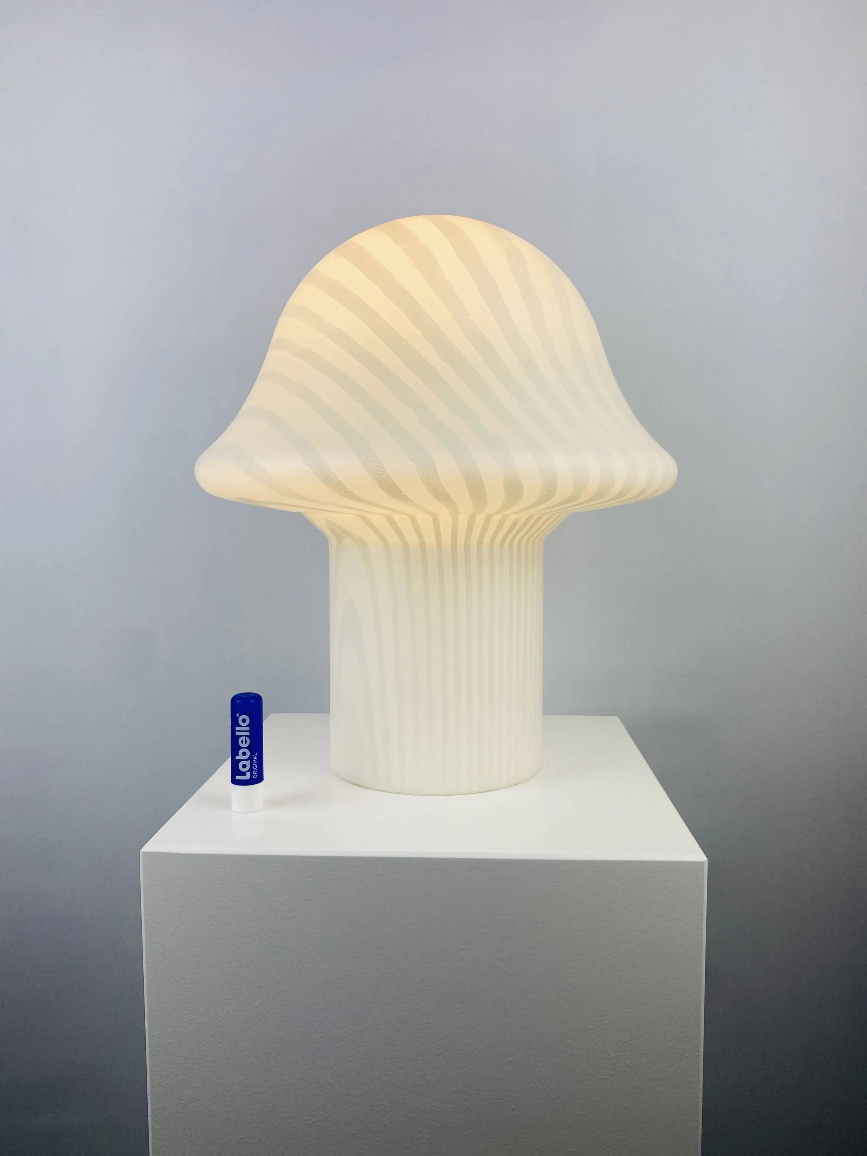 Large mushroom-shaped table lamp in white crystal glass with striped zebra pattern Peill and Putzler XL 1970