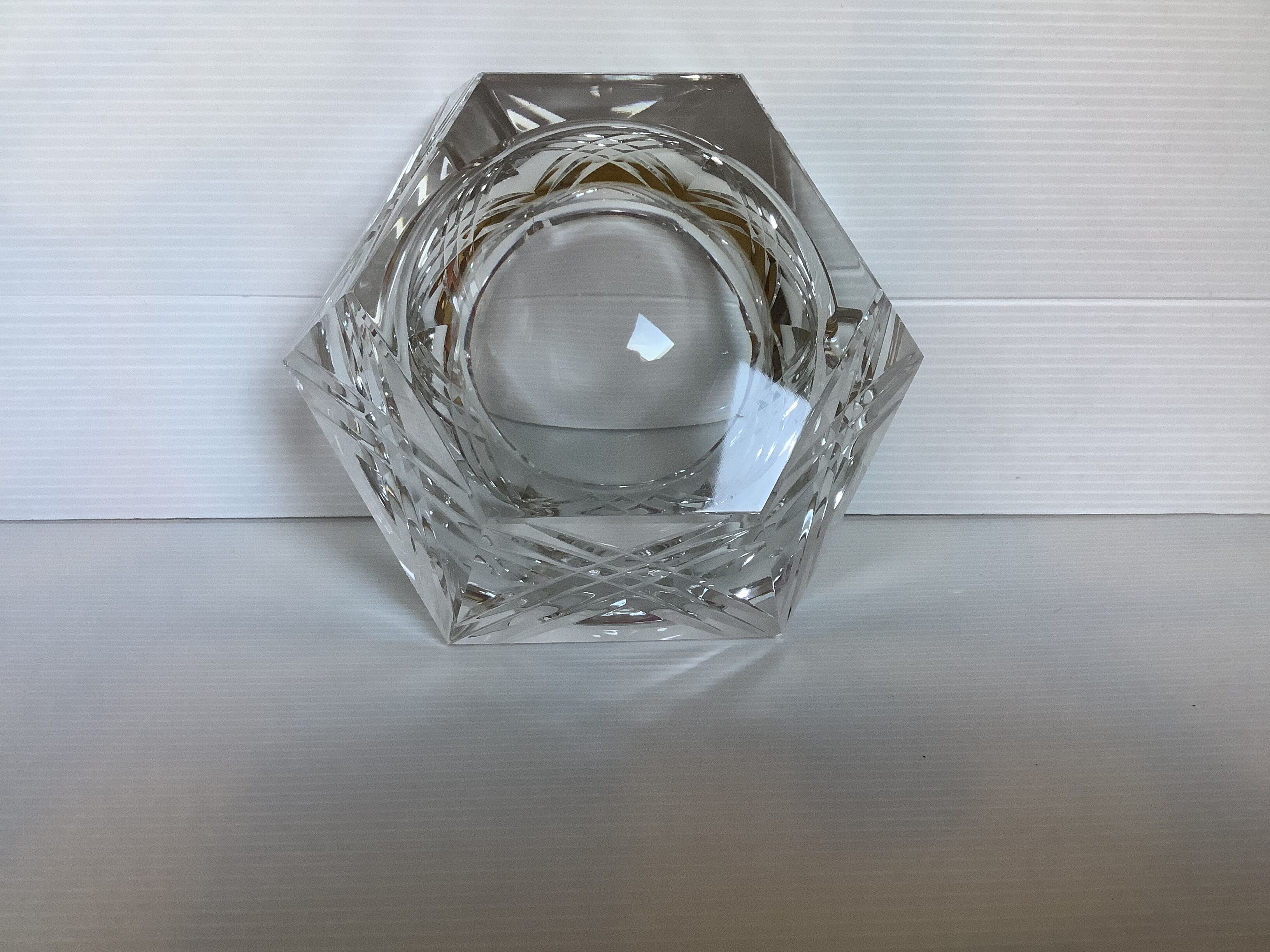 Octagonal crystal ashtray cut