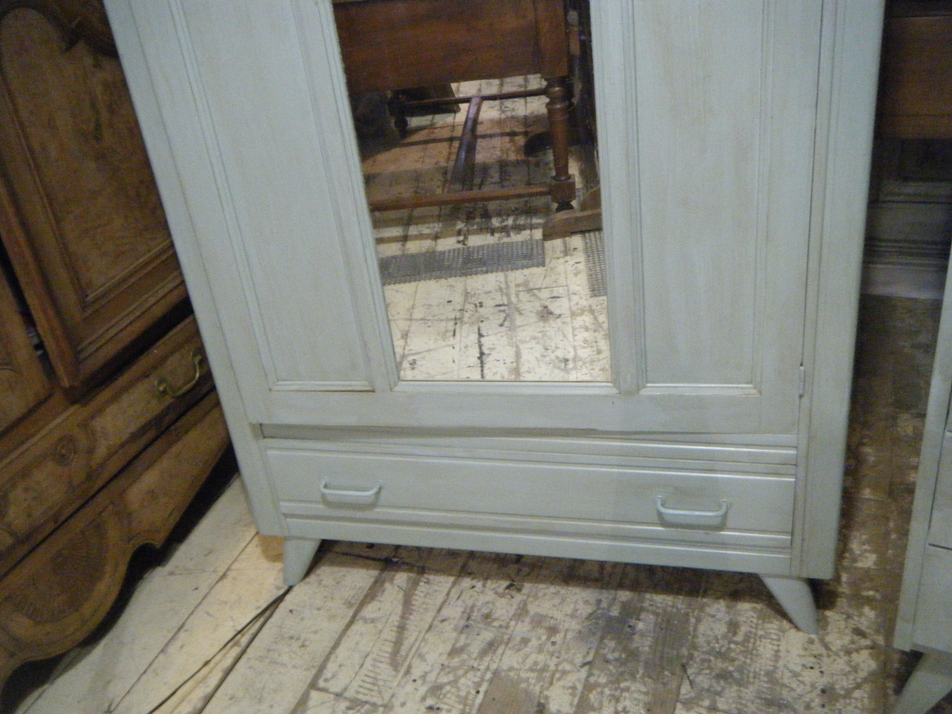 wardrobe Parisian green sdcruisingmom