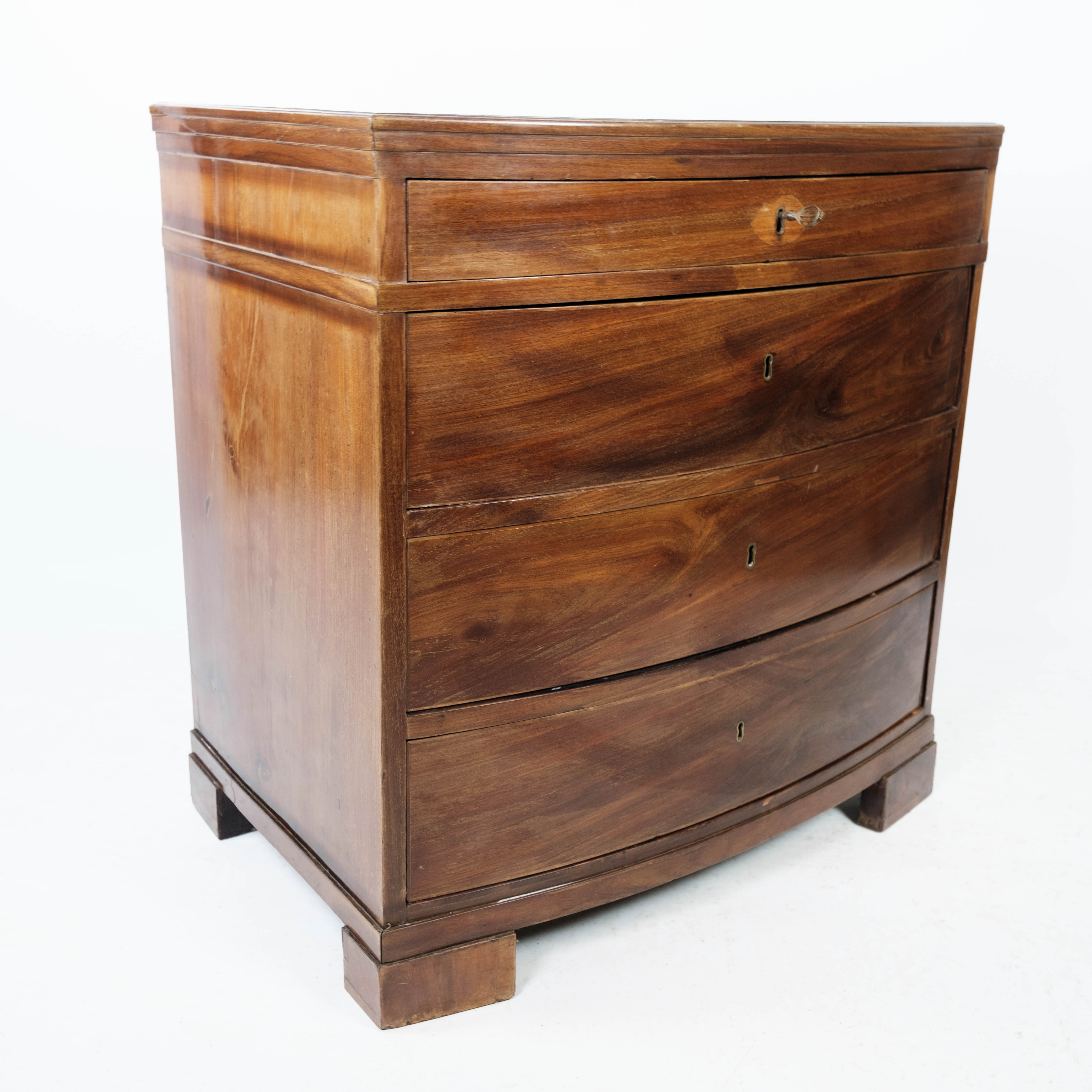 Empire chest of drawers of polished mahogany, 1820