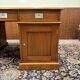 Grand bureau Chesterfield anglais classique Partnerdesk
