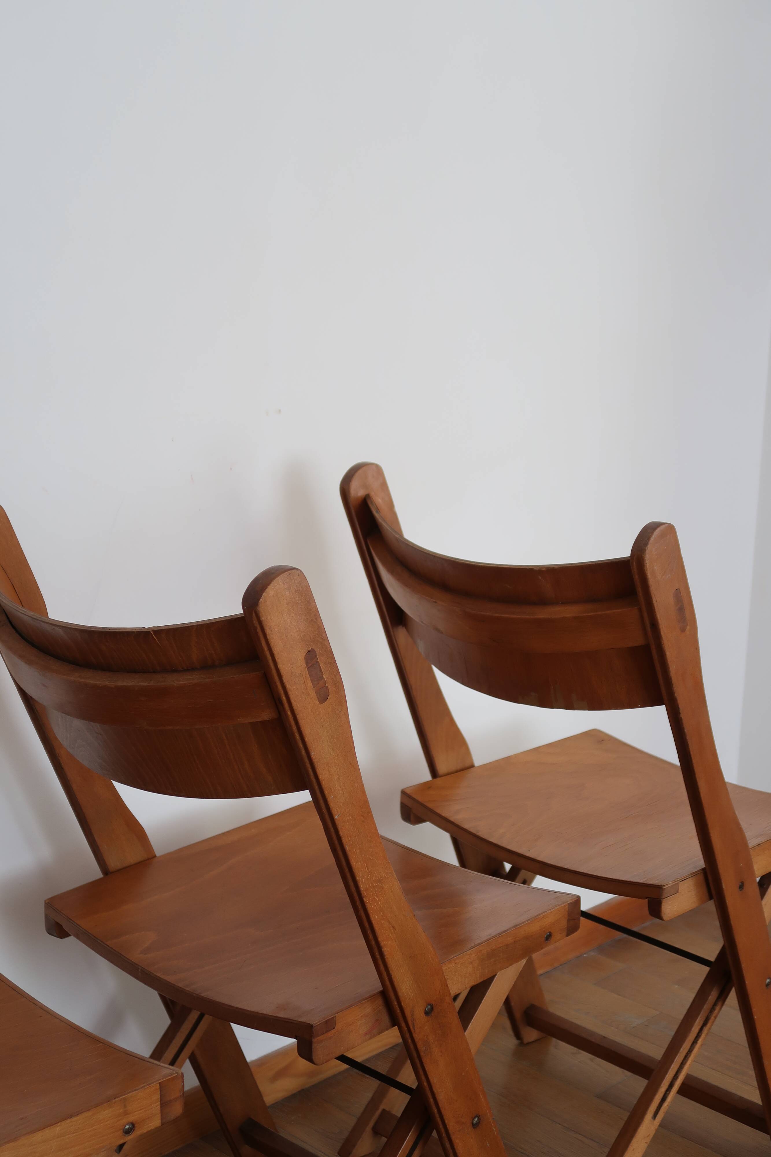 Set of 4 folding chairs in wood 70