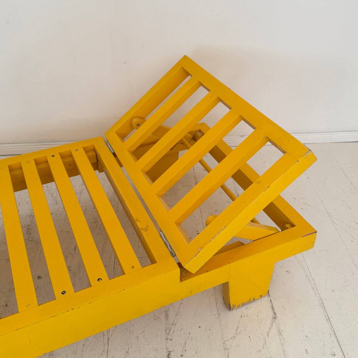 German Bauhaus Yellow Daybed, 1920s