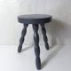 ancien tabouret tripode en chêne massif