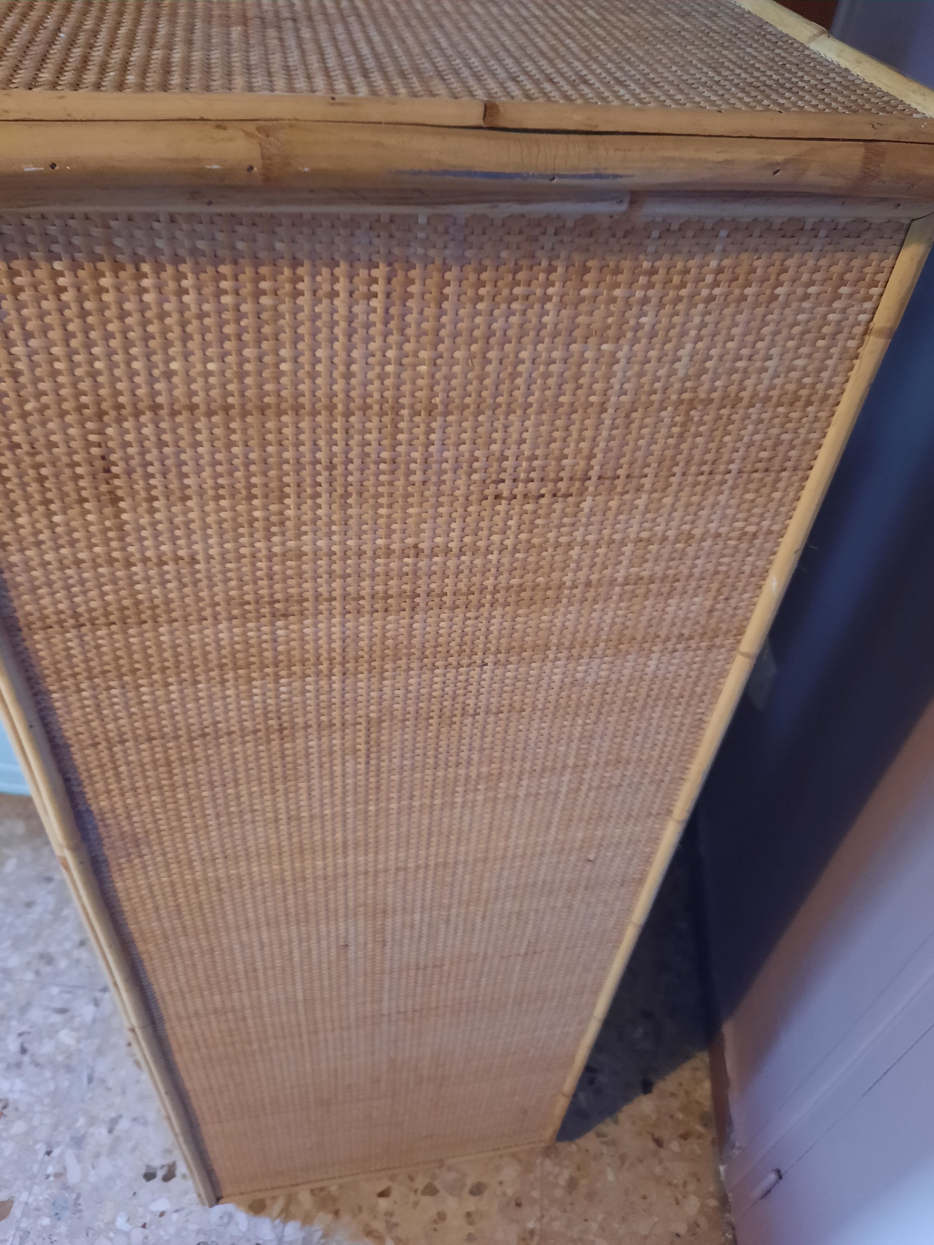 Chest of drawers in rattan and bamboo