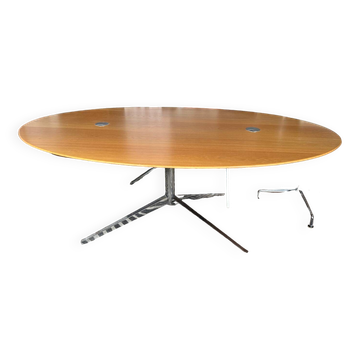 Florence Knoll Oval Desk Table for Knoll International circa 1980