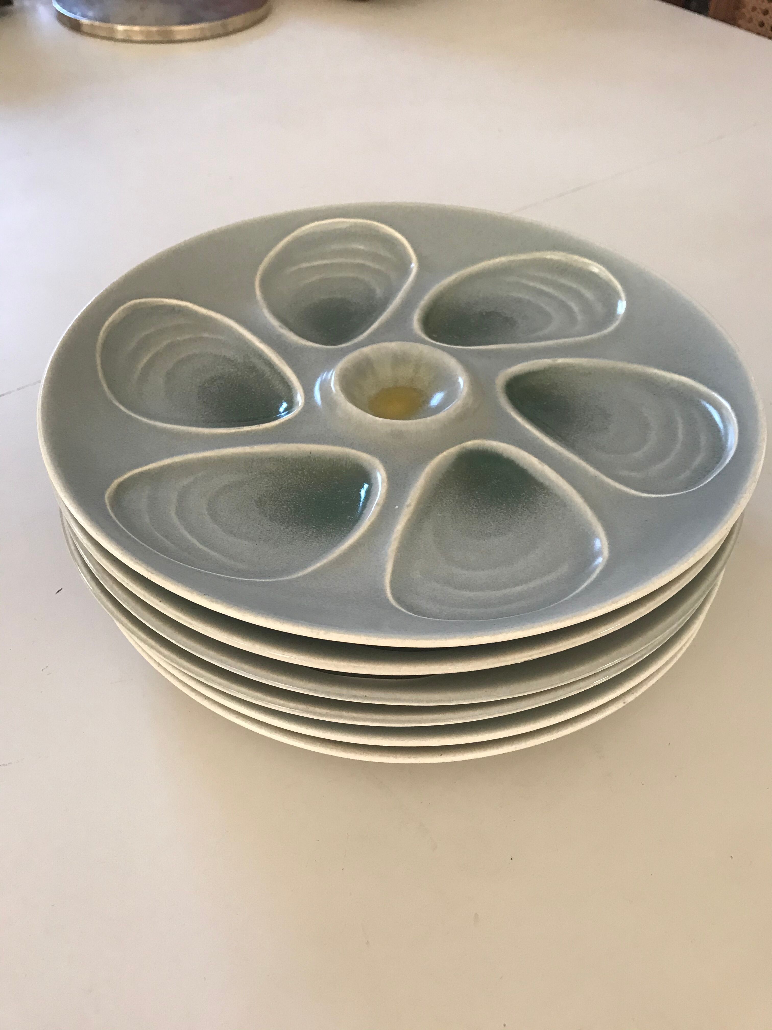 Six Salins oyster plates
