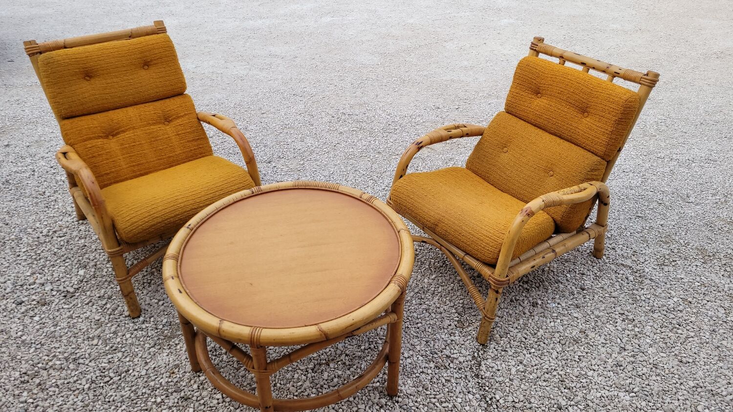 Salon canapé, 2 fauteuils et table basse en rotin vintage fabrication 1950