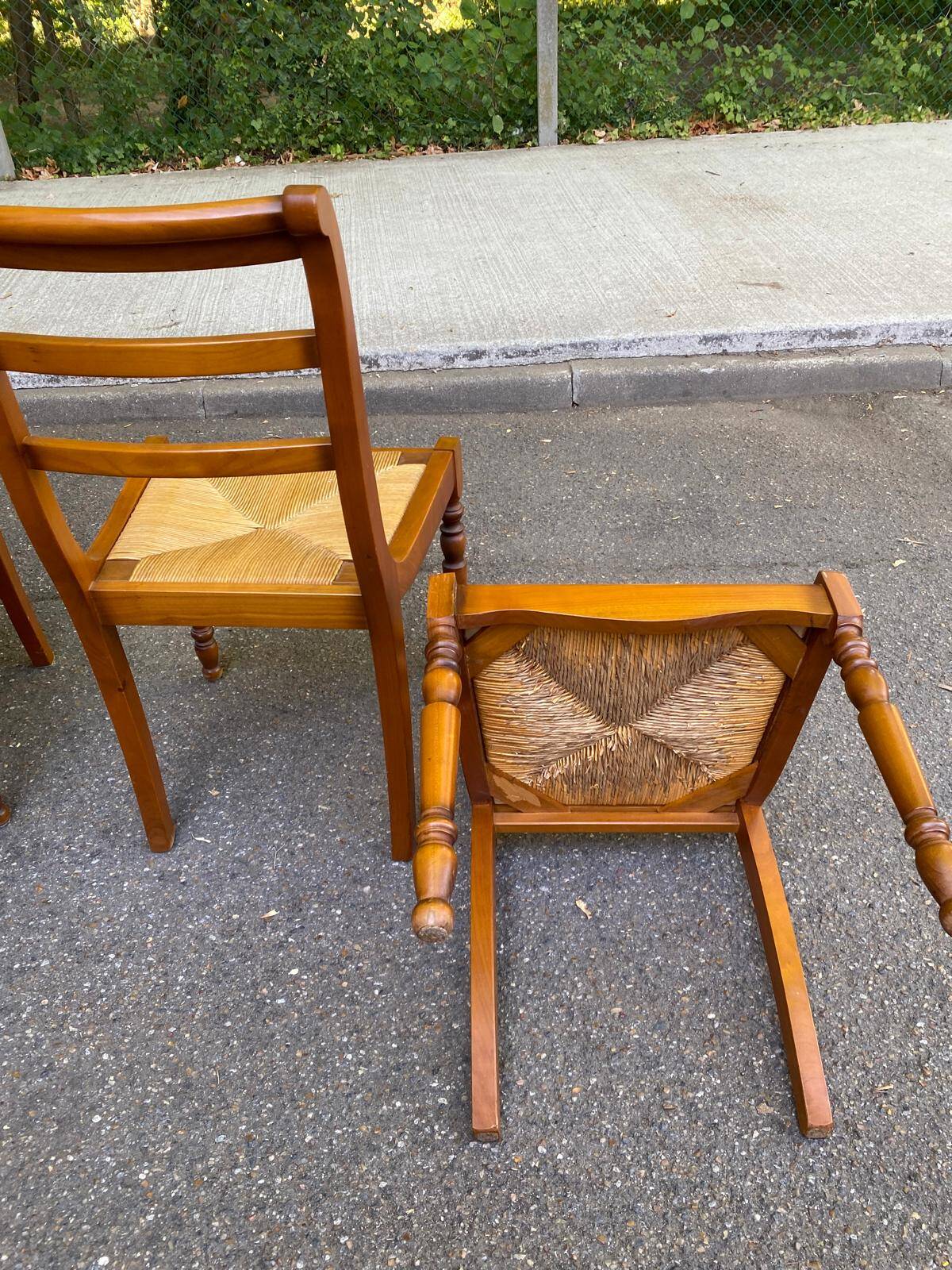 4 chaises de salle à manger en bois massif paillées 80s