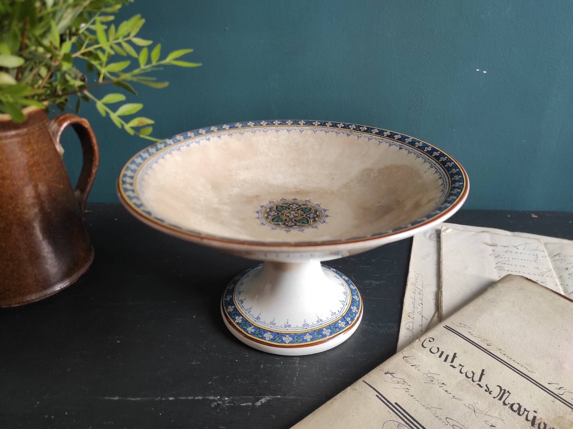 French vintage cake plate or cake stand for desserts or fruit, Sarreguemines, mod. Myosotis