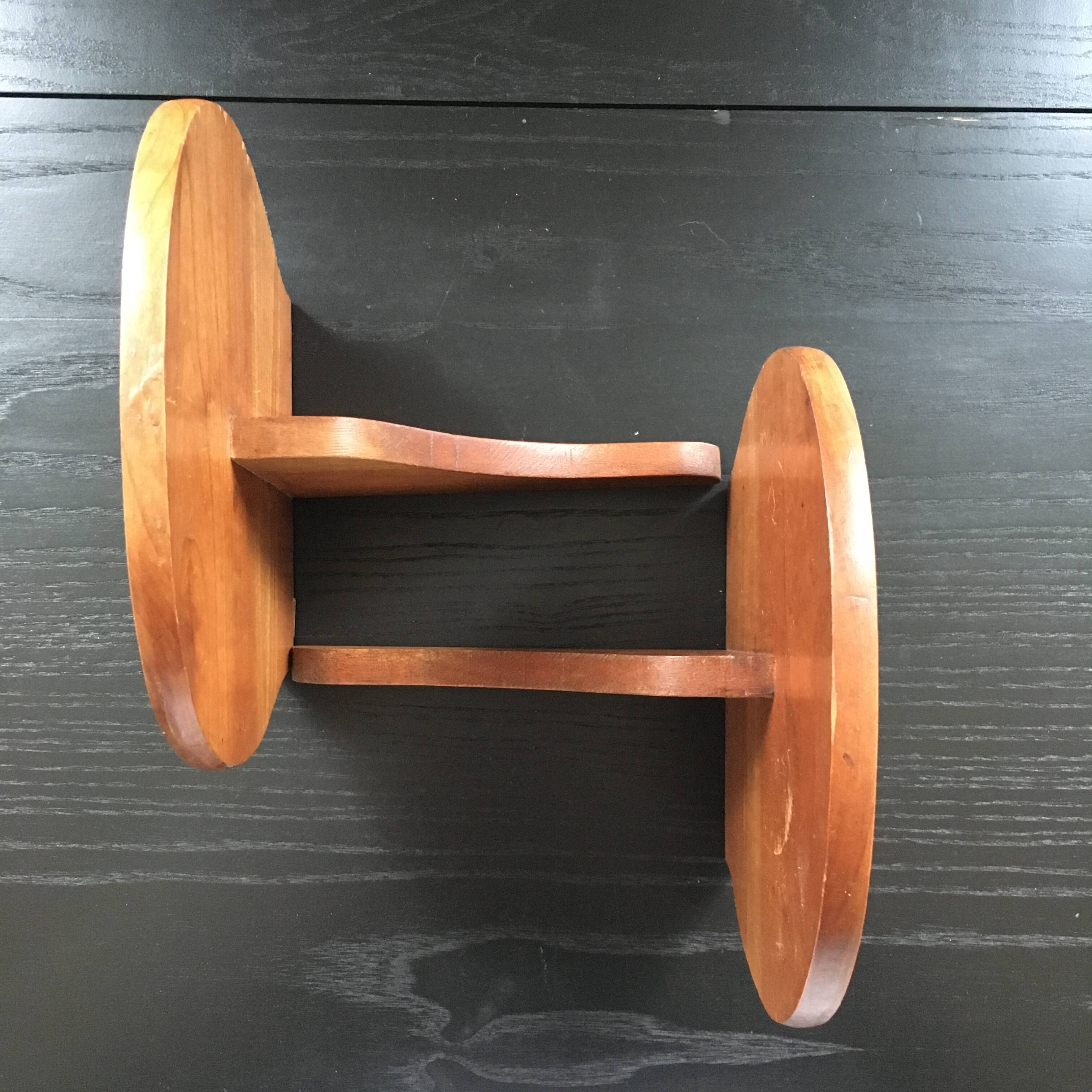 Paire de consoles murales en bois