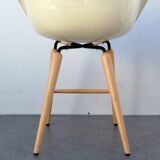 Beige shell armchair, beech legs from Kare Design vintage 1990