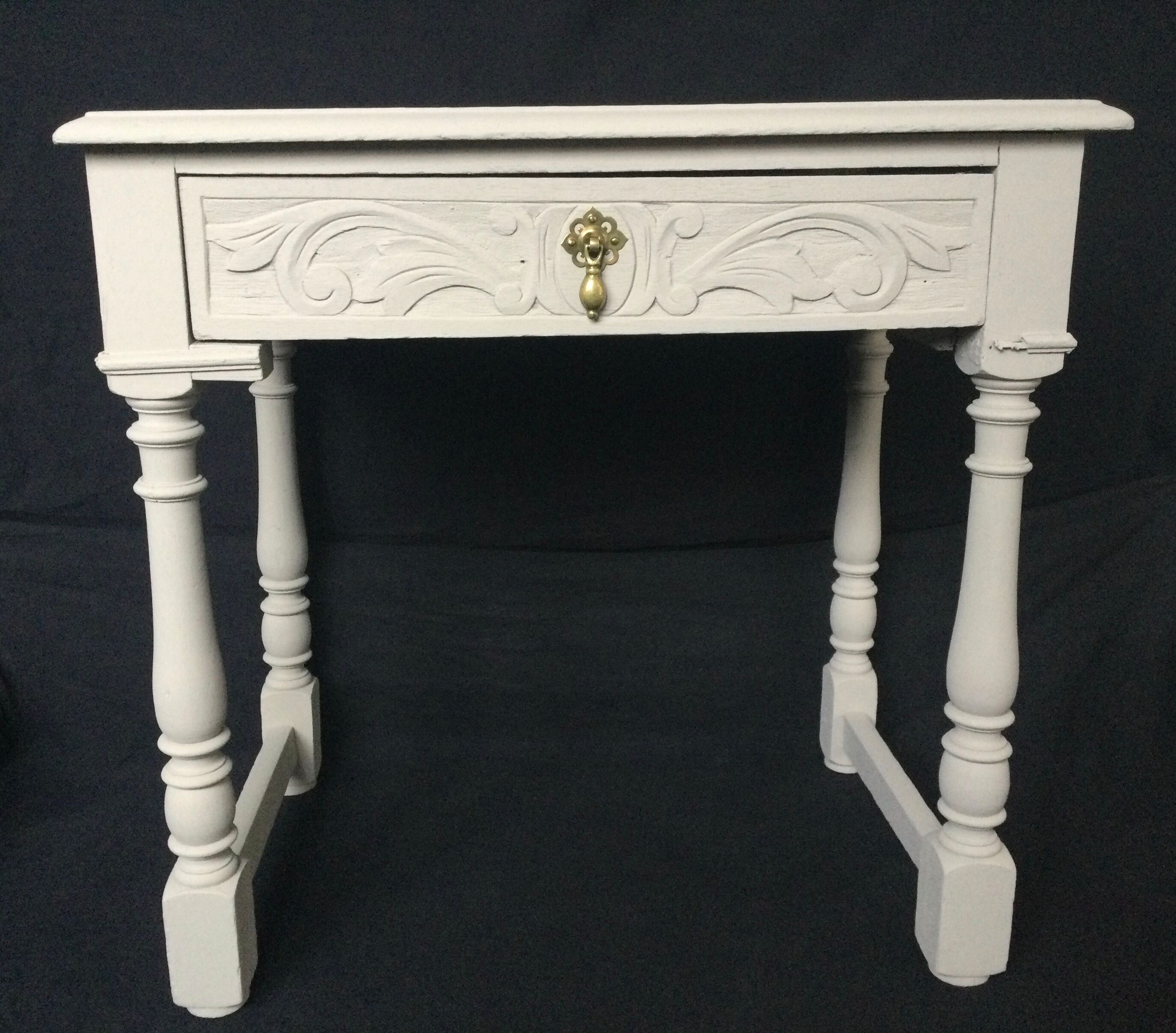 Bureau peint