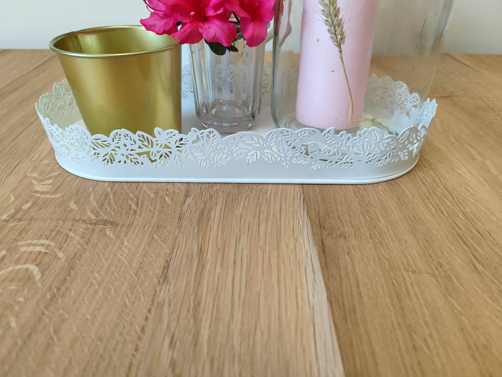 Farmhouse coffee table in oak
