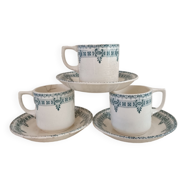 3 tasses et soucoupes terre de fer