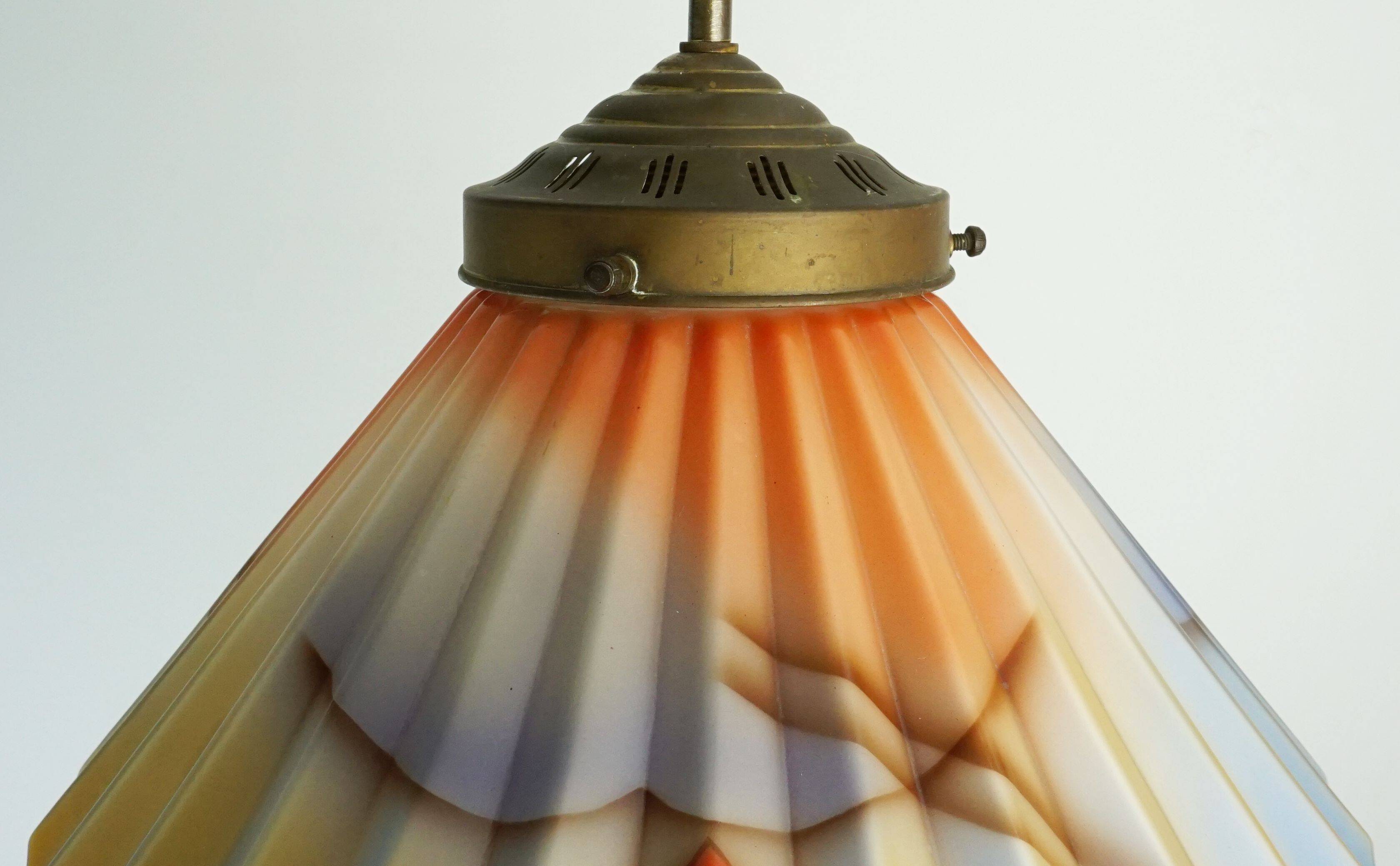 art déco glass PENDANT LIGHT airbrush pleated shape avantgarde design