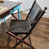 Colonial foldable chair