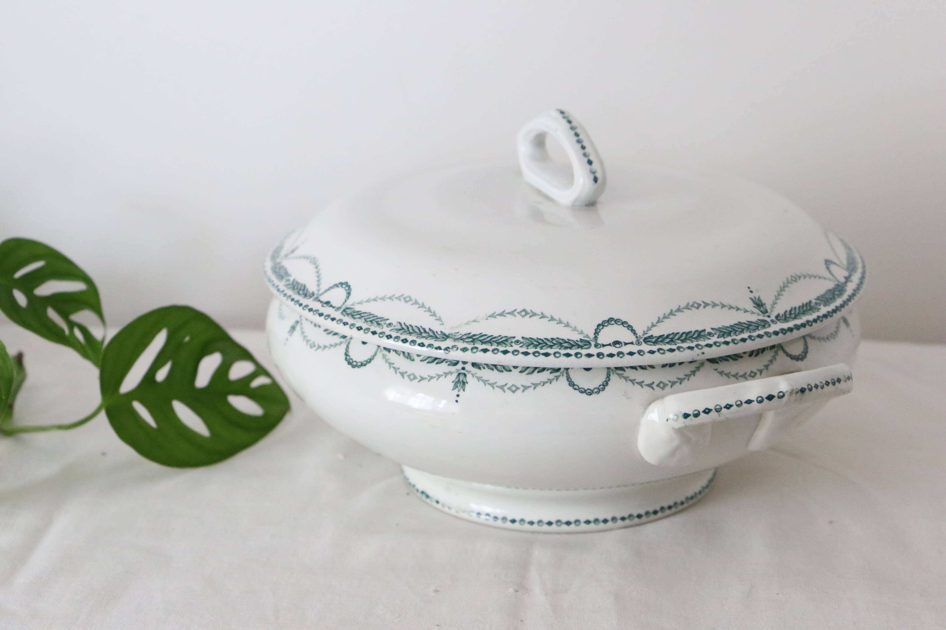 René model tureen or salad bowl, Saint Amand, Terre de Fer, French manufacture