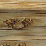 Commode ancienne patinée beige