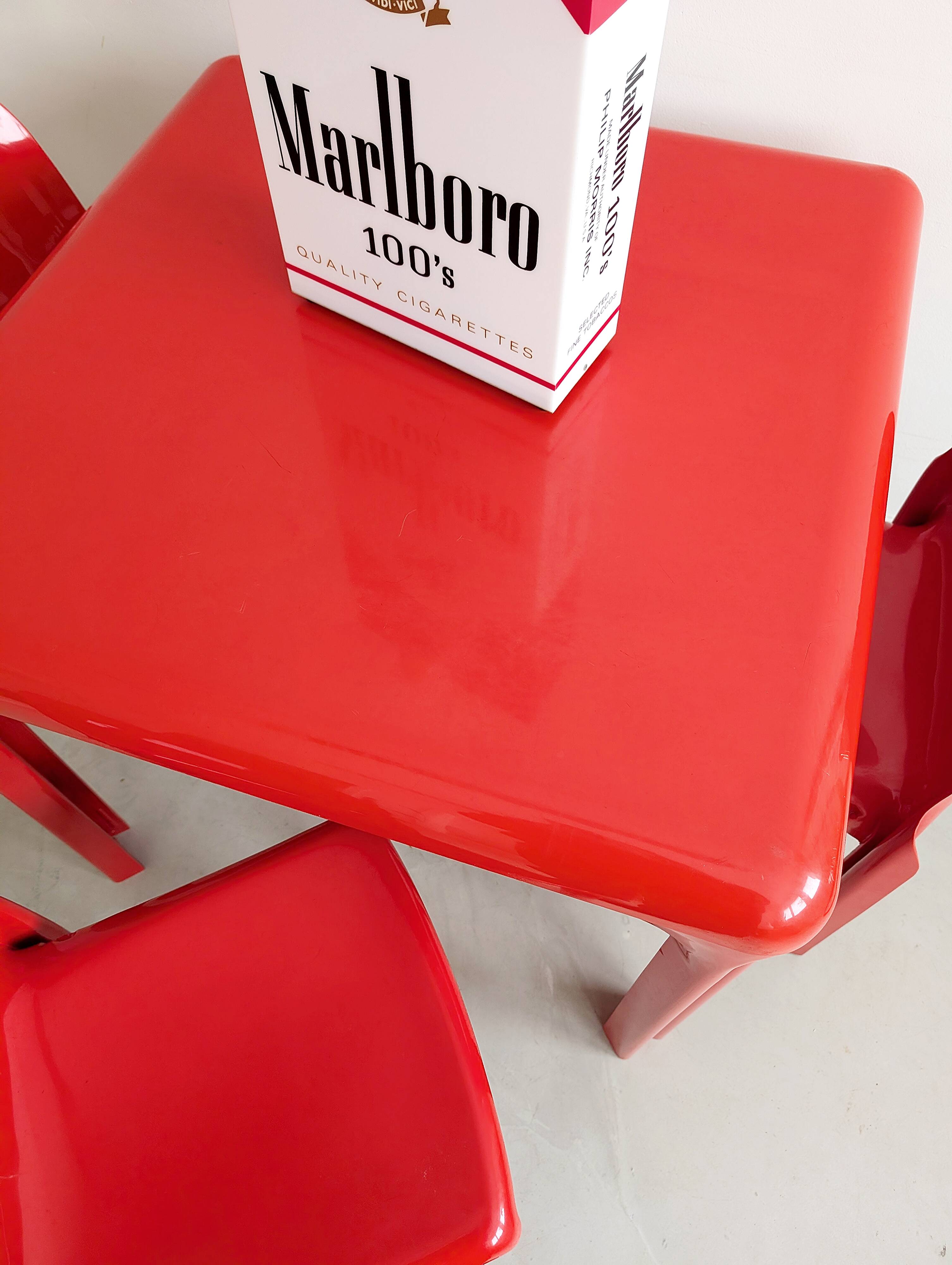 Red 'Selene' Dining Set by Vico Magistretti for Artemide 1960s