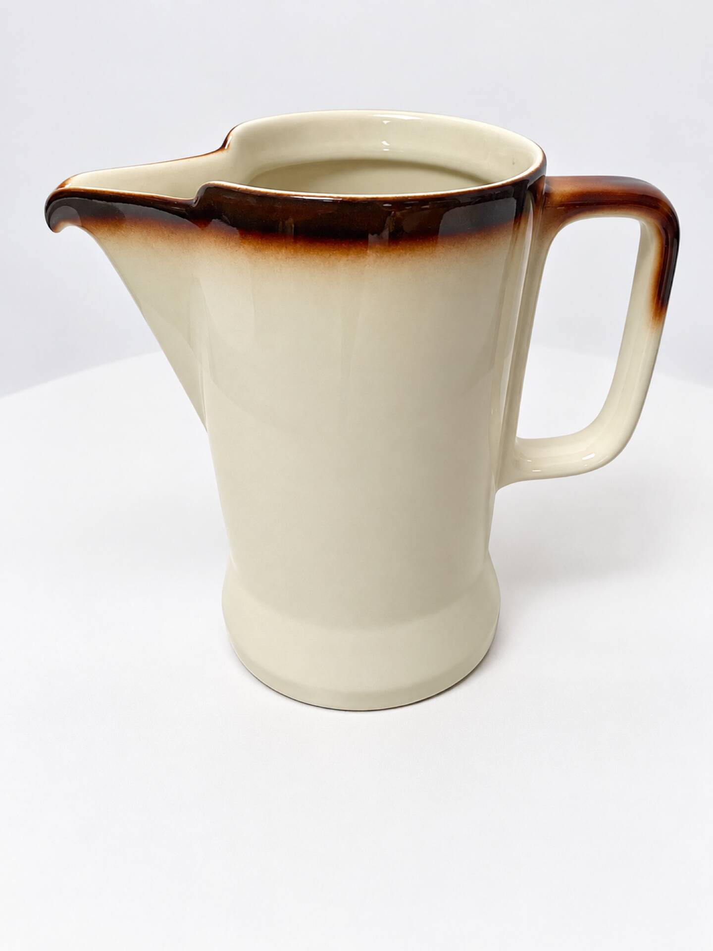 Vintage ceramic jug in ivory and brown – 1960s/70s