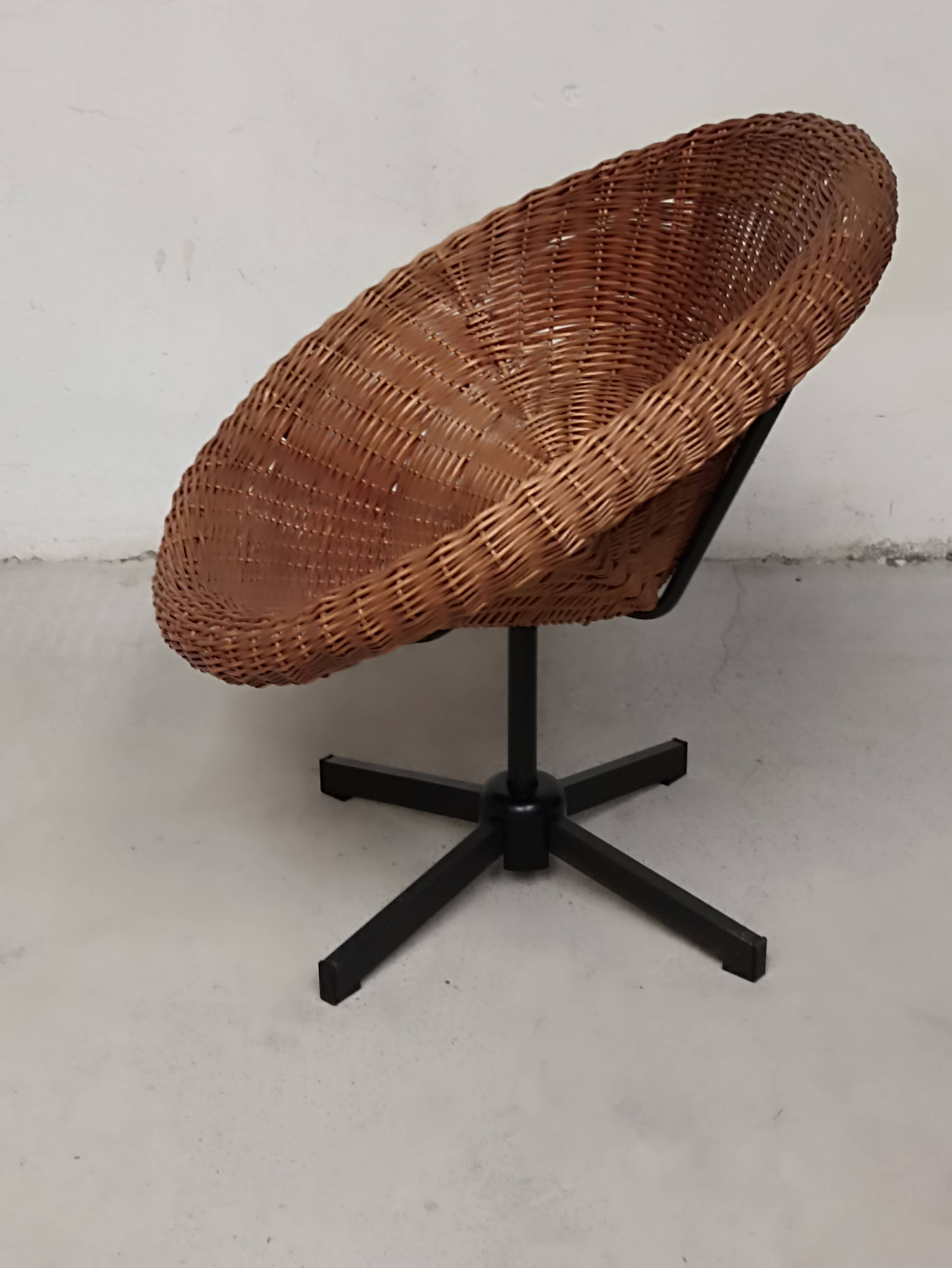 Fauteuil corbeille osier