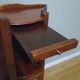 Meuble d'appoint en merisier style Louis XV