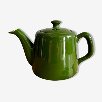 Green teapot