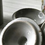 Set of 3 speckled ceramic spice jars with lids - In very good condition