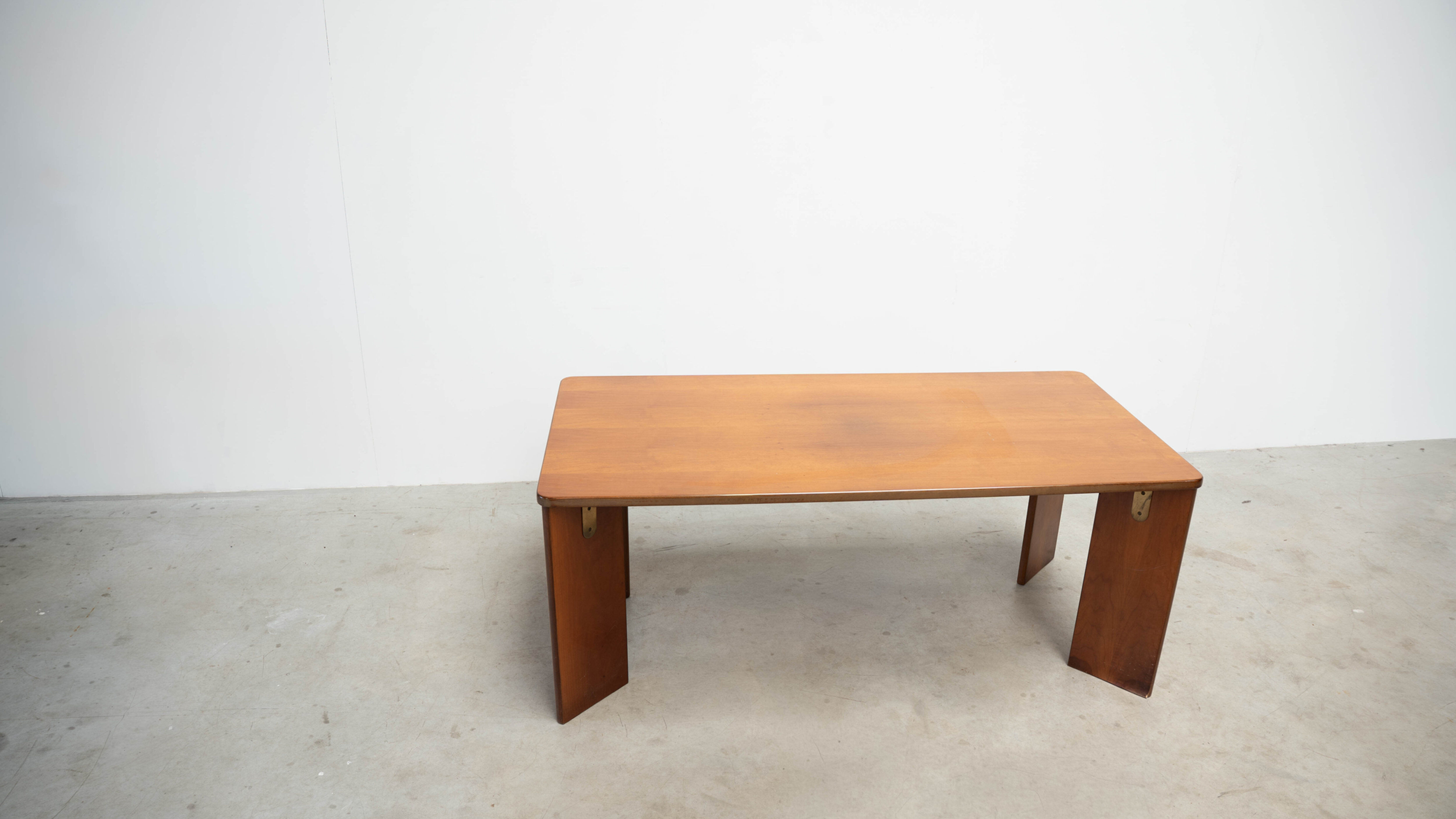 Italian sculptural dining table