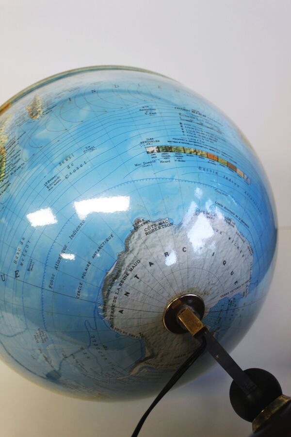 Globe terrestre lumineux 80's