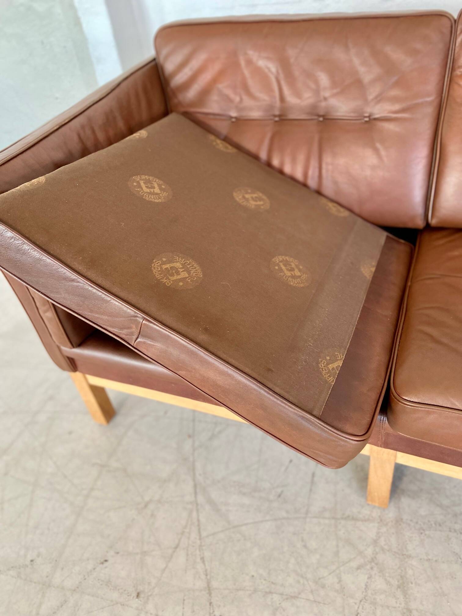Mid century vintage danish skippers møbler 3 person sofa in coganc leather